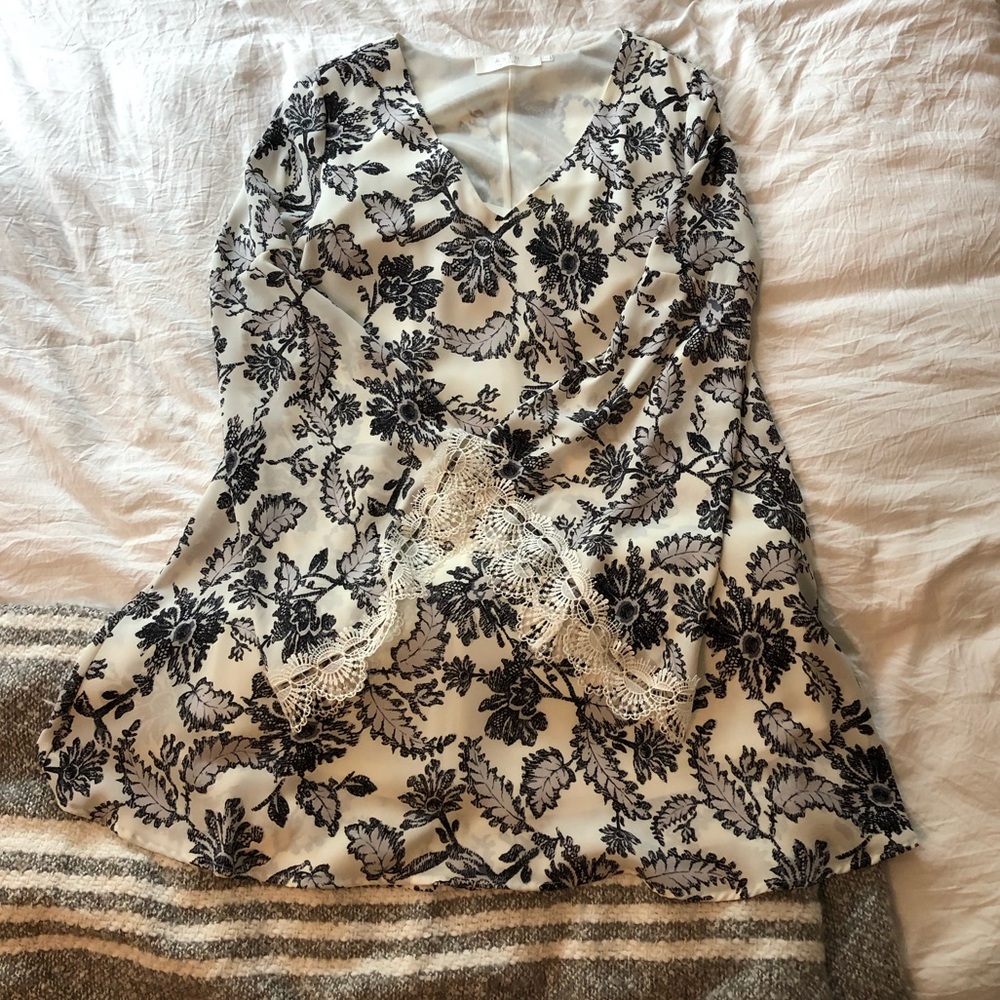 Floral Mini Dress with Lace Sleeves